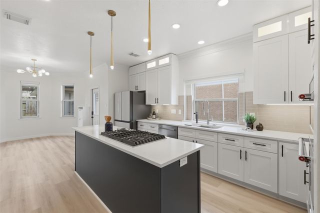 3406 Castle Pond Court, Pearland, TX 77584