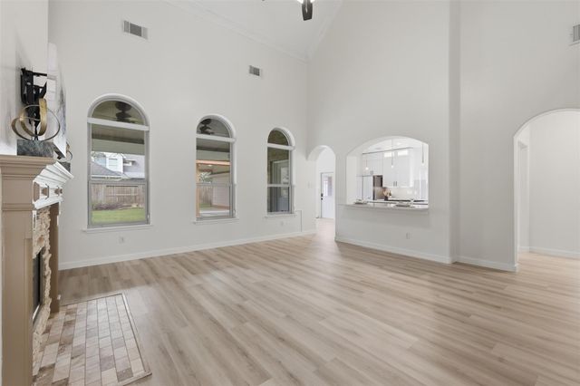 3406 Castle Pond Court, Pearland, TX 77584