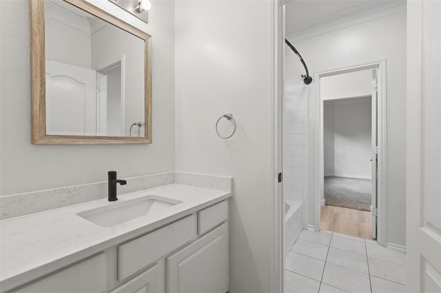 3406 Castle Pond Court, Pearland, TX 77584