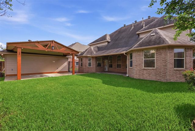 3406 Castle Pond Court, Pearland, TX 77584