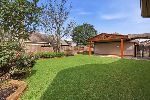 3406 Castle Pond Court, Pearland, TX 77584