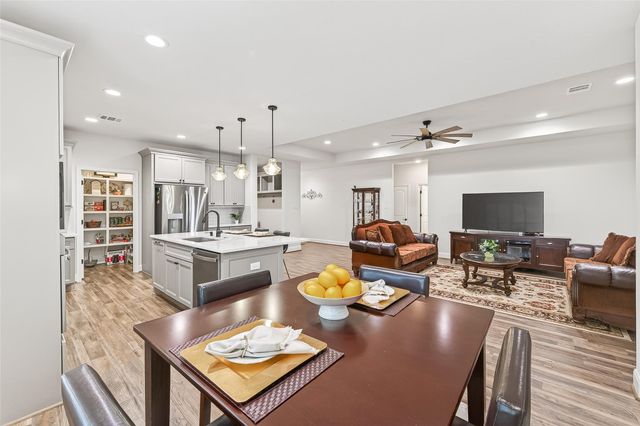 9531 Galveston Road, Orchard, TX 77485