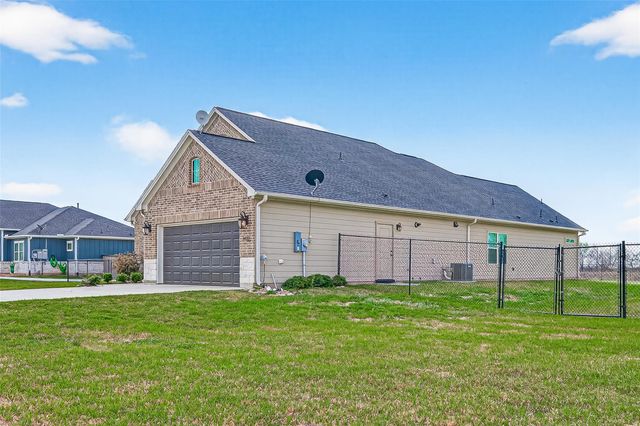 9531 Galveston Road, Orchard, TX 77485