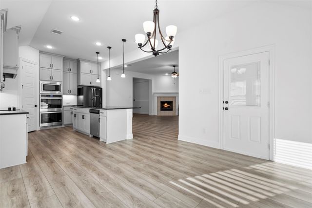 186 Western Way, Waxahachie, TX 75165