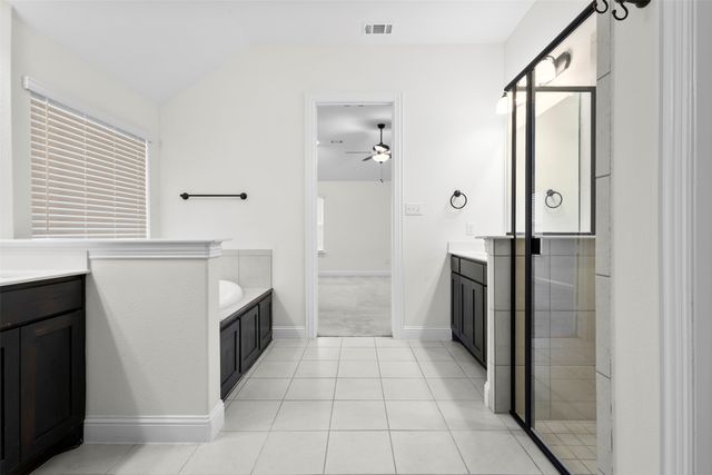 186 Western Way, Waxahachie, TX 75165