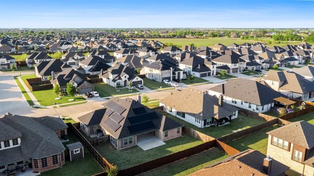 186 Western Way, Waxahachie, TX 75165