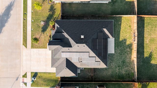 186 Western Way, Waxahachie, TX 75165