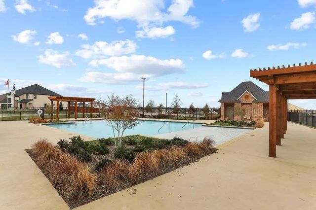 186 Western Way, Waxahachie, TX 75165