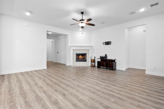 186 Western Way, Waxahachie, TX 75165