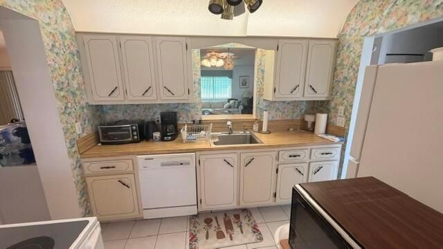 14760 Wildflower Lane, Delray Beach, FL 33446