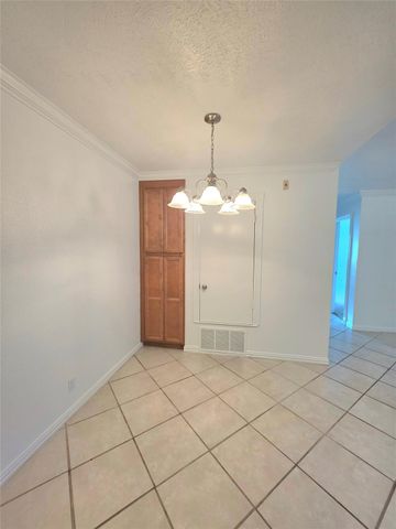 15208 Spring Hill LN, Pflugerville, TX 78660