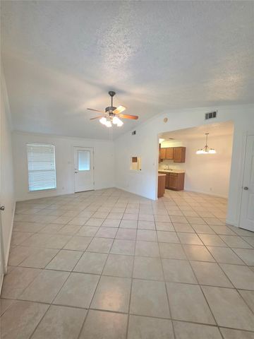 15208 Spring Hill LN, Pflugerville, TX 78660