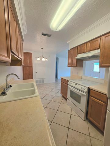 15208 Spring Hill LN, Pflugerville, TX 78660