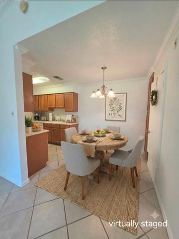 15208 Spring Hill LN, Pflugerville, TX 78660