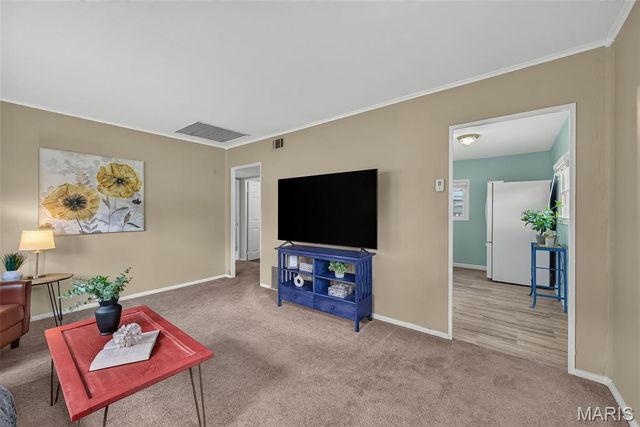 1540 Kraft Street, St Louis, MO 63139