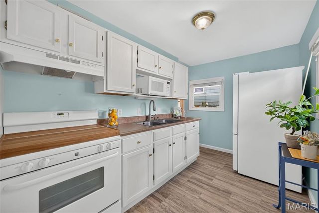 1540 Kraft Street, St Louis, MO 63139