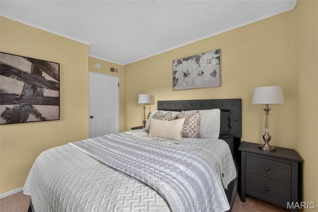 1540 Kraft Street, St Louis, MO 63139