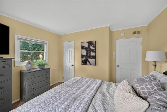 1540 Kraft Street, St Louis, MO 63139