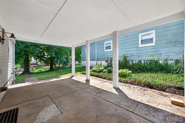1540 Kraft Street, St Louis, MO 63139