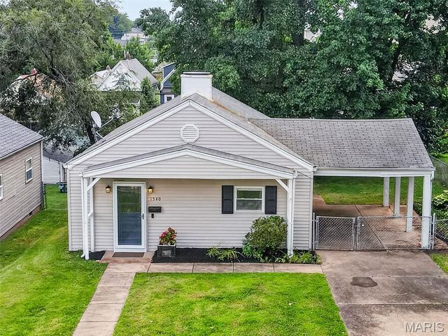 1540 Kraft Street, St Louis, MO 63139