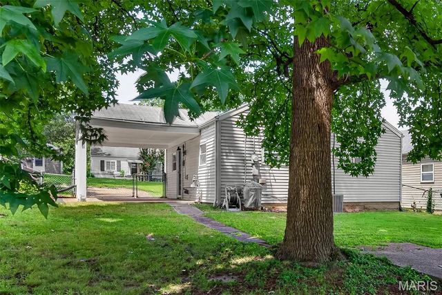 1540 Kraft Street, St Louis, MO 63139