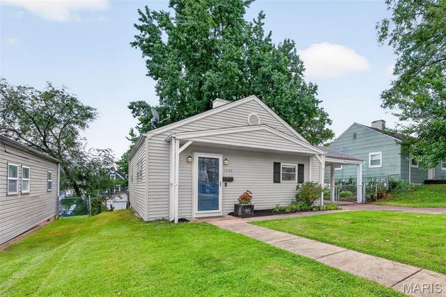 1540 Kraft Street, St Louis, MO 63139