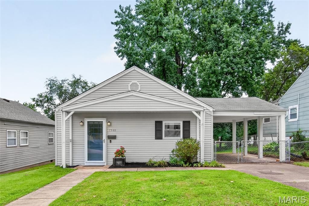 1540 Kraft Street, St Louis, MO 63139