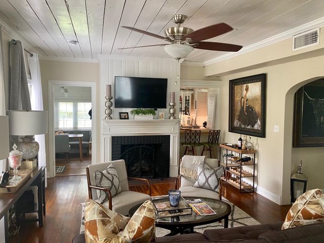 693 N 23rd, Beaumont, TX 77706