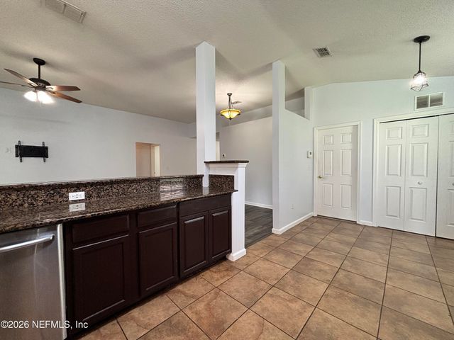 9302 PROSPERITY LAKE Drive, Jacksonville, FL 32244