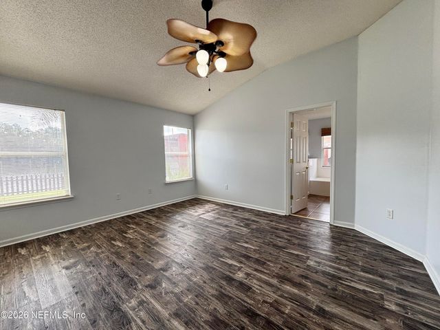 9302 PROSPERITY LAKE Drive, Jacksonville, FL 32244