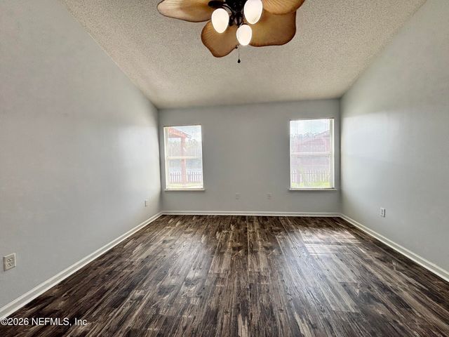 9302 PROSPERITY LAKE Drive, Jacksonville, FL 32244