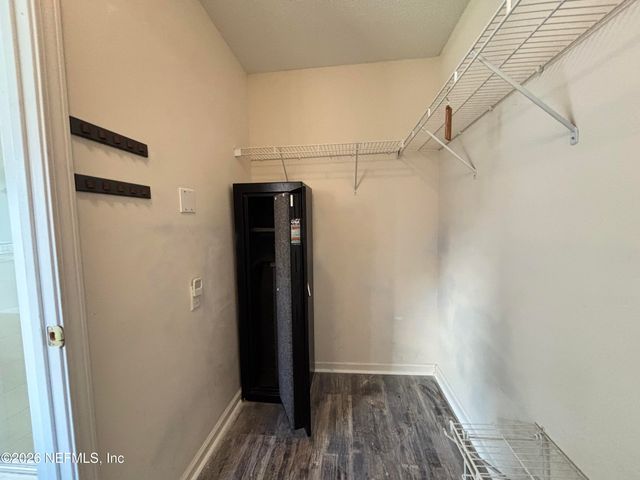 9302 PROSPERITY LAKE Drive, Jacksonville, FL 32244