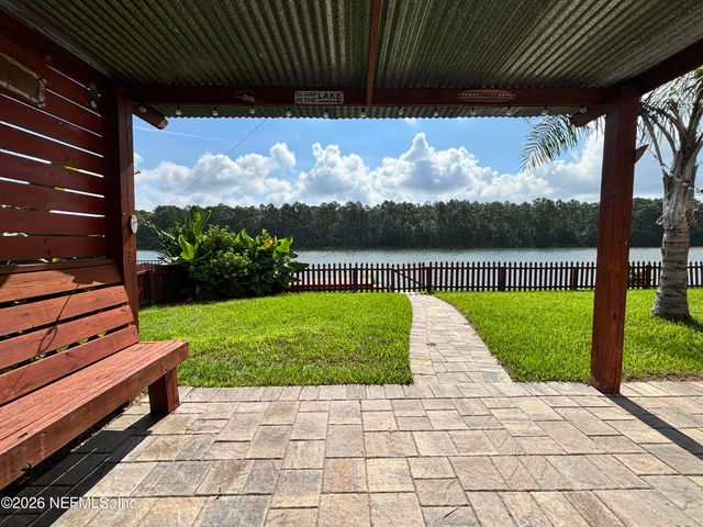 9302 PROSPERITY LAKE Drive, Jacksonville, FL 32244