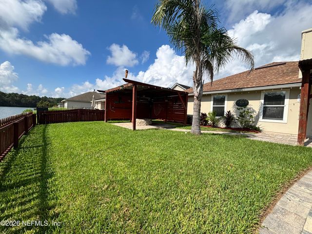 9302 PROSPERITY LAKE Drive, Jacksonville, FL 32244