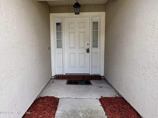 9302 PROSPERITY LAKE Drive, Jacksonville, FL 32244