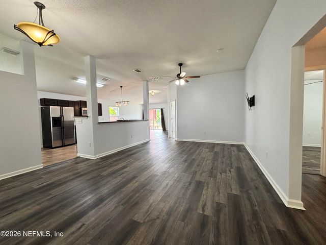 9302 PROSPERITY LAKE Drive, Jacksonville, FL 32244