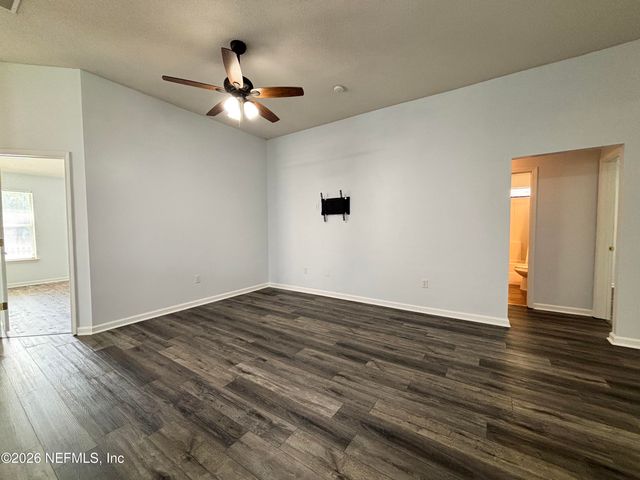 9302 PROSPERITY LAKE Drive, Jacksonville, FL 32244