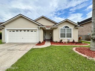 9302 PROSPERITY LAKE Drive, Jacksonville, FL 32244