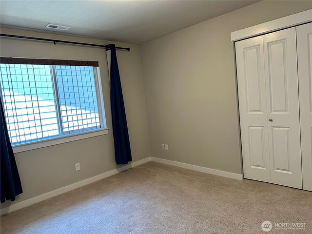 28041 14th Court S, Federal Way, WA 98003