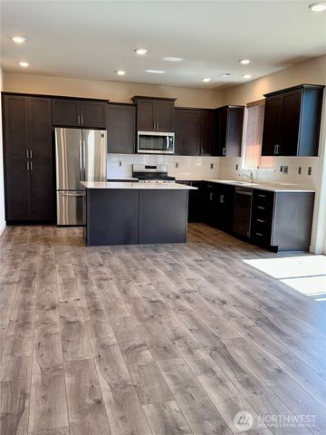 28041 14th Court S, Federal Way, WA 98003