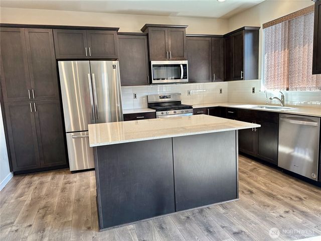 28041 14th Court S, Federal Way, WA 98003