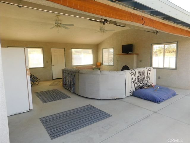 9957 Susan, California City, CA 93505