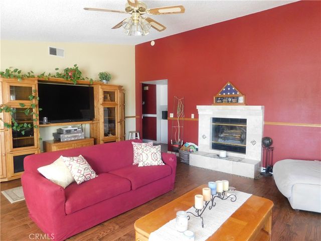 9957 Susan, California City, CA 93505