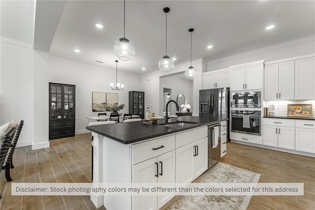 906 Woodbridge Drive, Farmington, AR 72730