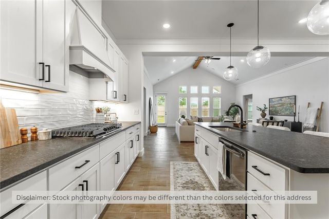 906 Woodbridge Drive, Farmington, AR 72730