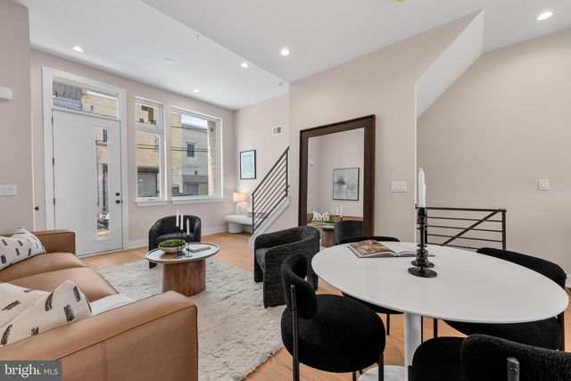 911 EMILY ST, Philadelphia, PA 19148
