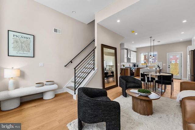 911 EMILY ST, Philadelphia, PA 19148