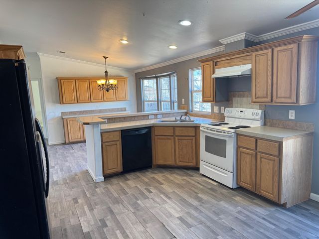 4619 BROWN Avenue, Amarillo, TX 79108