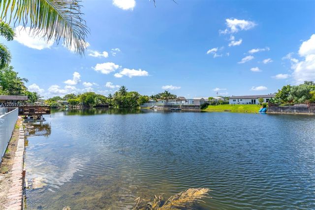 12846 SW 49th Terrace, Miami, FL 33175