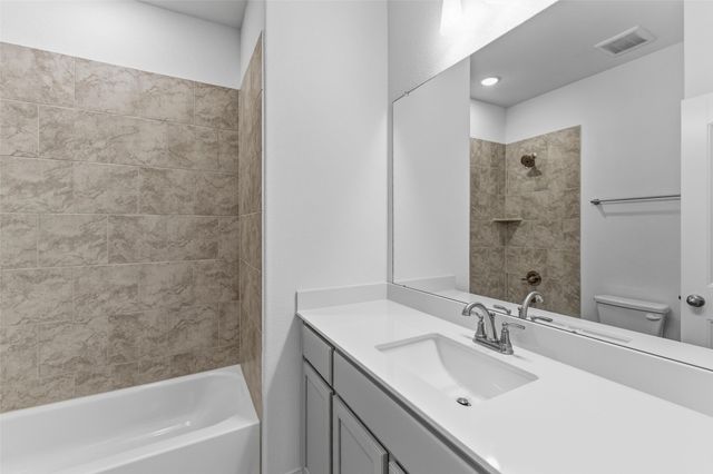 144 Oak Grove Way, Springtown, TX 76082